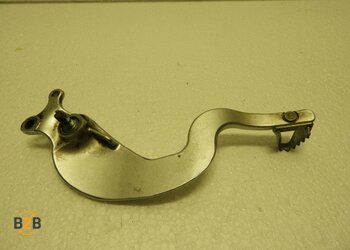 voetsteunen en schetsplaten, rempedaal