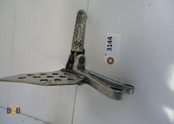 voetsteunen en schetsplaten, schakelpedaal