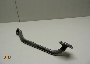 voetsteunen en schetsplaten, rempedaal