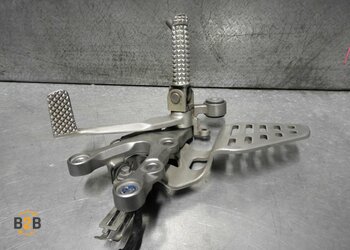 voetsteunen en schetsplaten, voetsteun