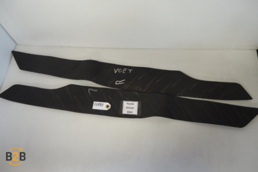 rubber, rubber divers