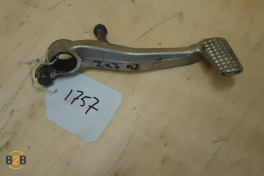 voetsteunen en schetsplaten, rempedaal