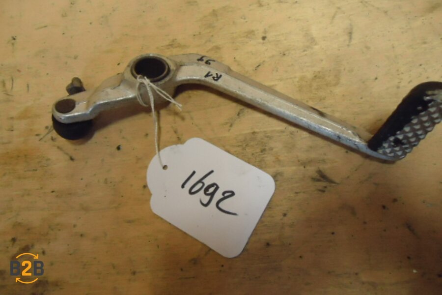 voetsteunen en schetsplaten, schakelpedaal