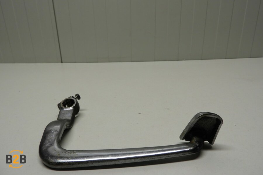 voetsteunen en schetsplaten, rempedaal