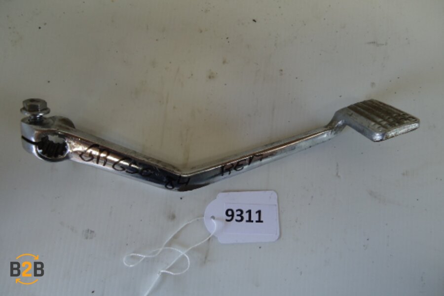 voetsteunen en schetsplaten, rempedaal