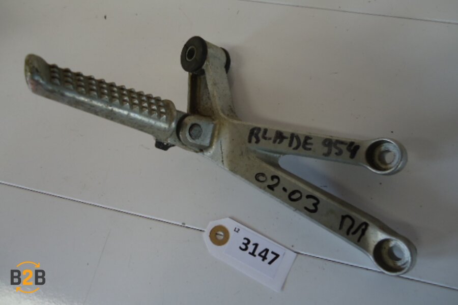 voetsteunen en schetsplaten, schakelpedaal